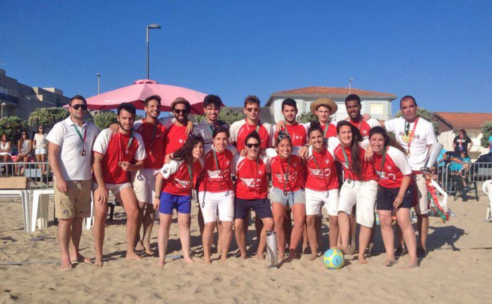 CNU's praia: AAUMinho conquista quatro medalhas. Ouro no futebol de praia